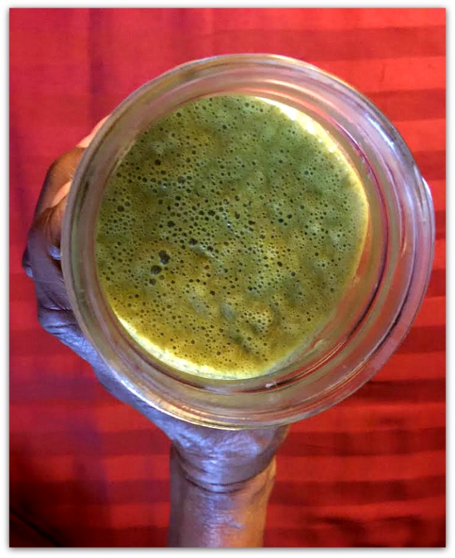 Show Your Sweetie Some Love with a Sweet and Healthy Green Smoothie